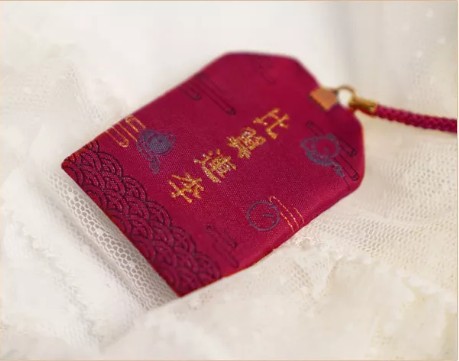 《恋与制作人》新春系列周边贩售中