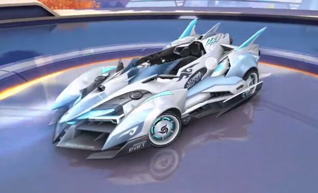 《QQ飞车》手游暗刃和白玉神驹对比分析