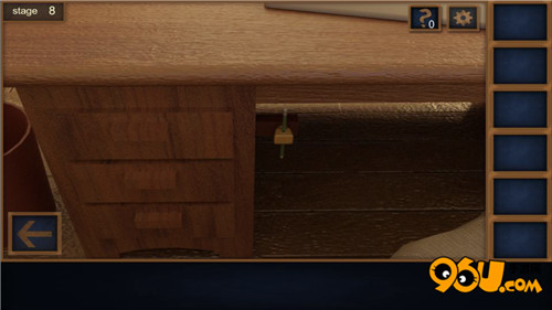 《密室逃脱:逃离学校》第8关怎么过