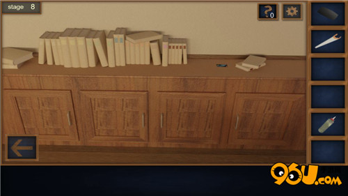 《密室逃脱:逃离学校》第8关怎么过